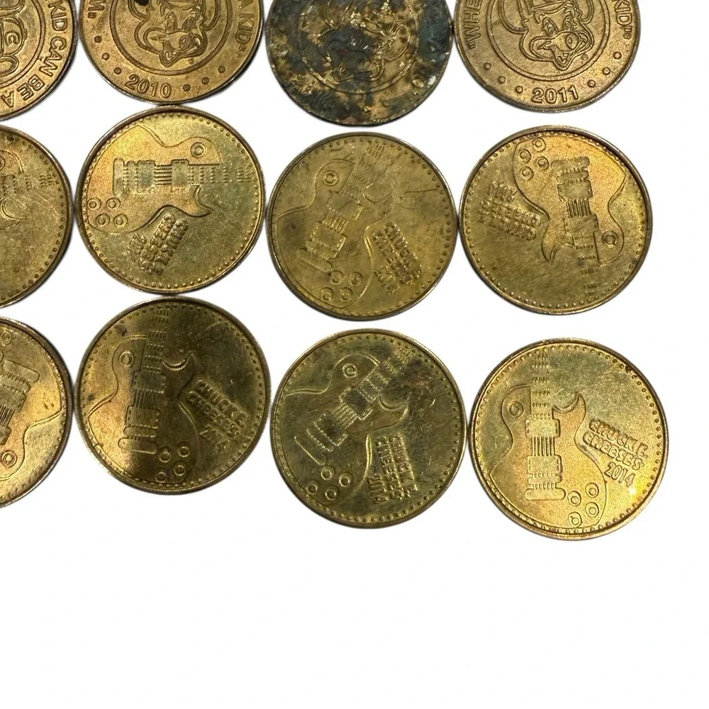 Chuck E Cheese Mix Lot of 30 Arcade Tokens 2005-2014 Chucky Cheese Coins